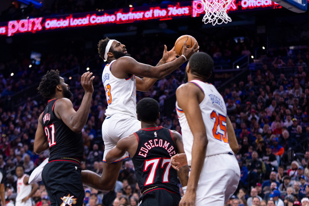 The Knicks are finally targeting Mitchell Robinson more often