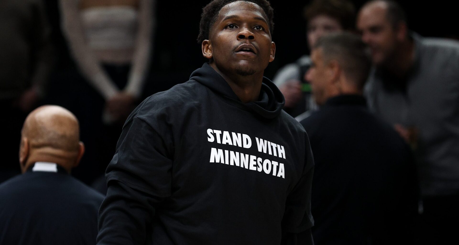 Minnesota athletes 'Stand With Minnesota,' speak out on ICE killings
