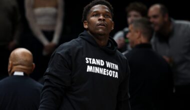 Minnesota athletes 'Stand With Minnesota,' speak out on ICE killings
