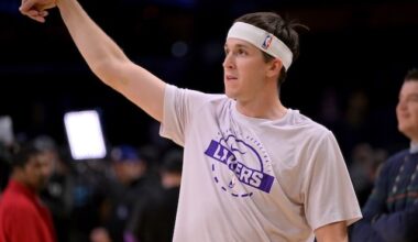 JJ Redick Credits Austin Reaves For Remaining Engaged While Out