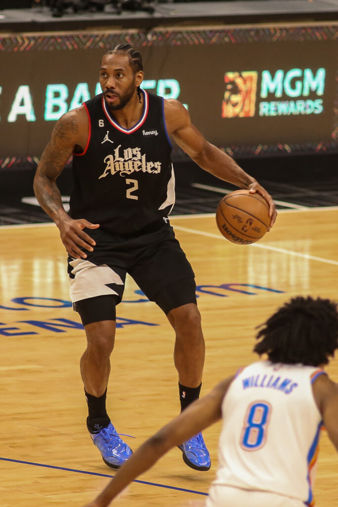 Clippers Beat The Lakers - Canyon News