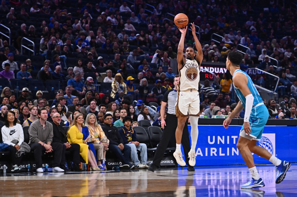 What is behind Warriors' hot shooting? It's not just the Steph Curry show