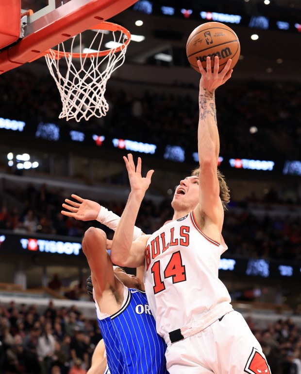 Bulls forward Matas Buzelis rises for two points in the first quarter against the Magic at the United Center on Jan. 2, 2026, in Chicago. (John J. Kim/Chicago Tribune)
