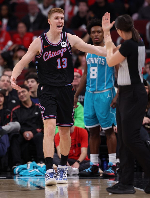 Chicago Bulls guard/forward Kevin Huerter (13) argues with a referee in the second half of a game between the Bulls and the Charlotte Hornets at the United Center in Chicago on Jan. 3, 2026. (Chris Sweda/Chicago Tribune)