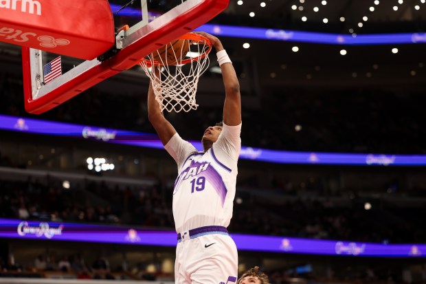 Utah Jazz guard Ace Bailey (19) dunks the ball during the first quarter against the Chicago Bulls at the United Center Jan. 14, 2026 in Chicago. (Armando L. Sanchez/Chicago Tribune)