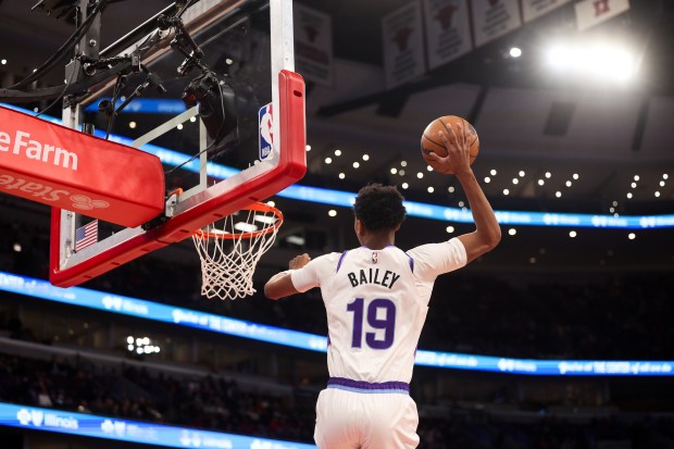Utah Jazz guard Ace Bailey (19) dunks the ball during the first quarter against the Chicago Bulls at the United Center Jan. 14, 2026 in Chicago. (Armando L. Sanchez/Chicago Tribune)