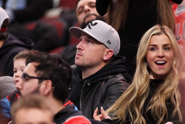 Alex Bregman, who recently signed a five year $175 million contract with the Cubs, watches the Chicago Bulls play the Utah Jazz during the fourth quarter at the United Center Jan. 14, 2026 in Chicago. (Armando L. Sanchez/Chicago Tribune)