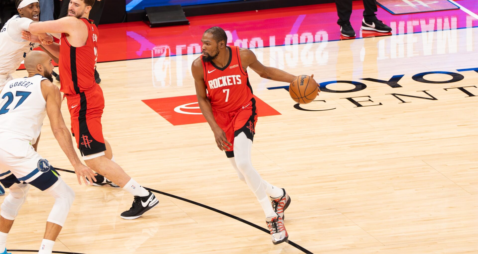 Houston Rockets defeat Minnesota Timberwolves 110-105