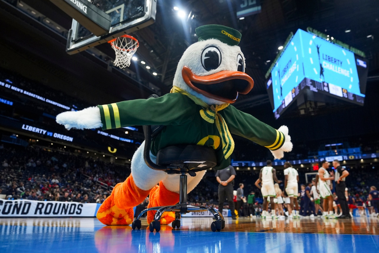 Free Reddit college basketball streams alternative to watch the Oregon Ducks vs Michigan State Spartans live today