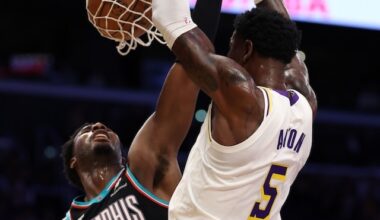 Lakers' Deandre Ayton On Lack Of Touches: 'Bigs Can't Feed Themselves'