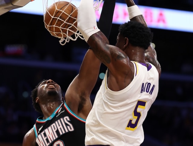Lakers' Deandre Ayton On Lack Of Touches: 'Bigs Can't Feed Themselves'