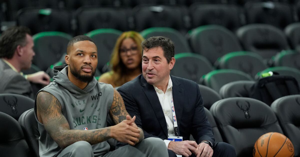 Milwaukee steps up to say goodbye as Peter Feigin steps down