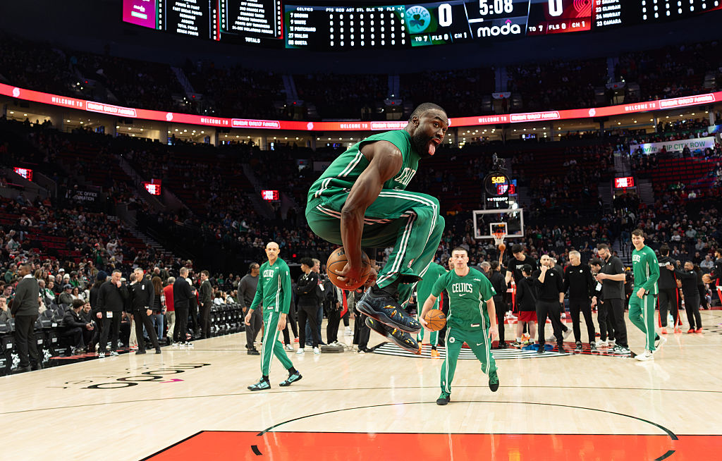 PORTLAND, OREGON - DECEMBER 28: Jaylen Brown #7 of the Boston Celtics warms up before their game against the Portland Trail Blazers at Moda Center on December 28, 2025 in Portland, Oregon. NOTE TO USER: User expressly acknowledges and agrees that, by downloading and or using this photograph, User is consenting to the terms and conditions of the Getty Images License Agreement. (Photo by Tom Hauck/Getty Images)