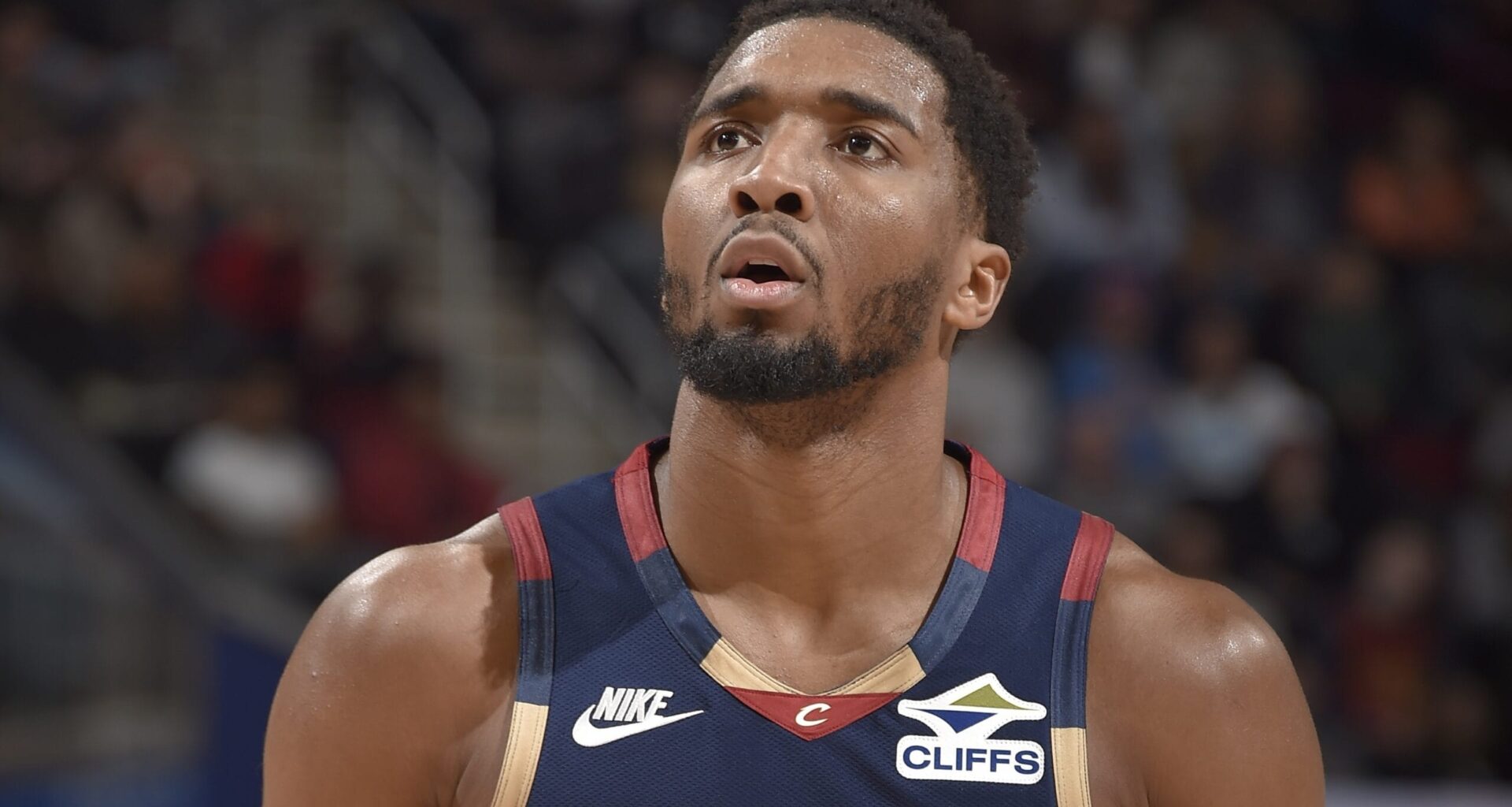 Victor Wembanyama's MRI shows no ligament damage in hyperextended knee; will miss Spurs-Pacers game