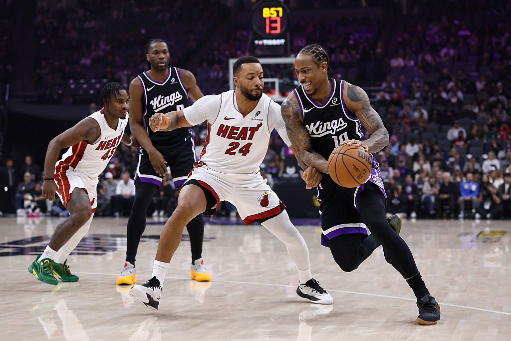 Sacramento Kings drop second straight as Heat roll