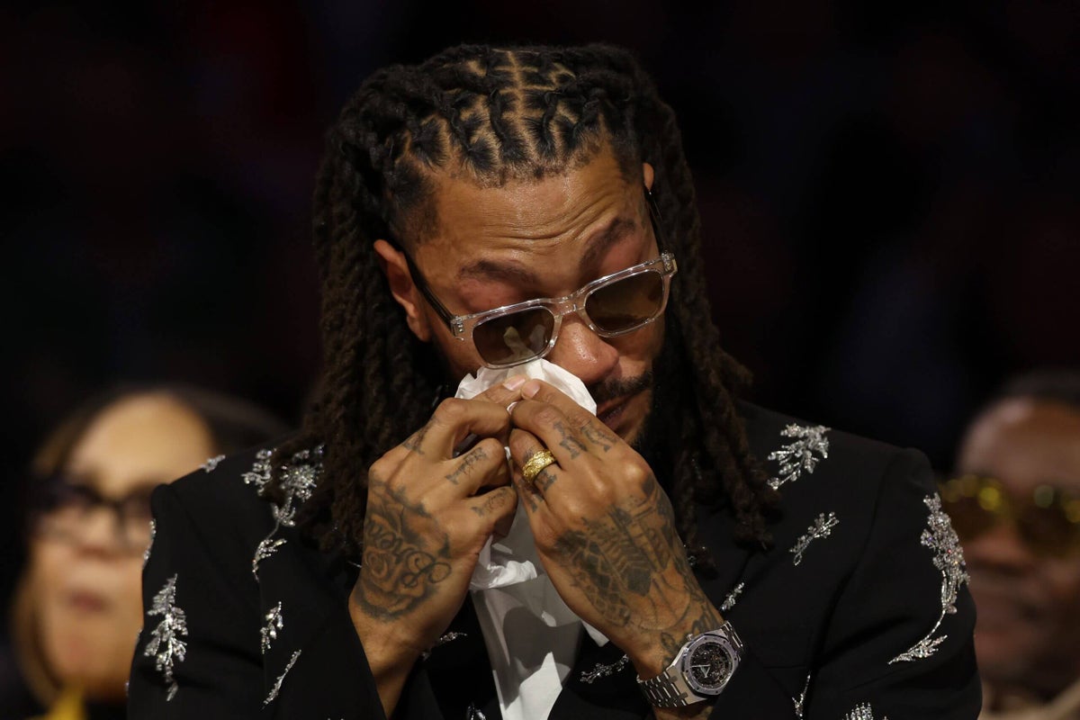 ‘Our trophy’: Derrick Rose’s No. 1 banner will fly forever in Chicago