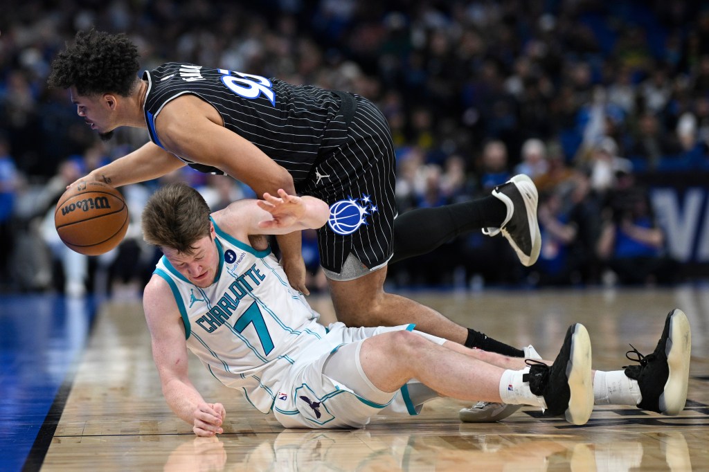 Orlando Magic flounder in loss to Hornets