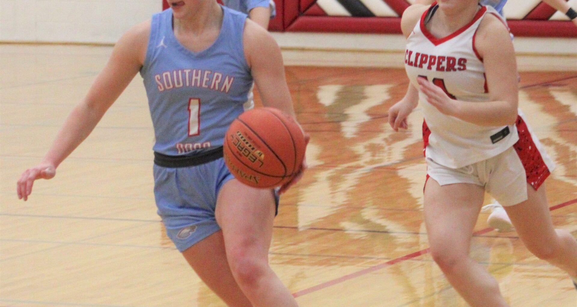 Girls Basketball: Eagles Down Clippers, 53-29