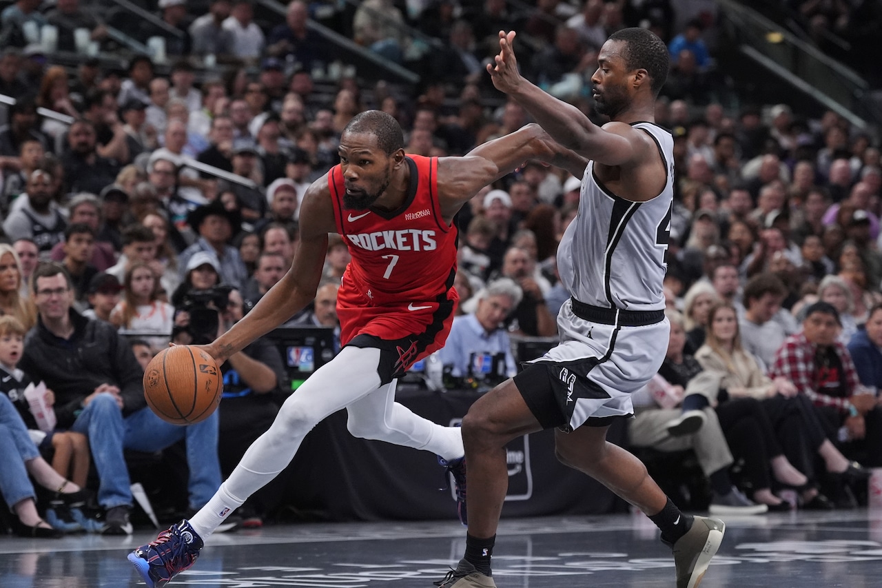 Rockets Spurs Basketball