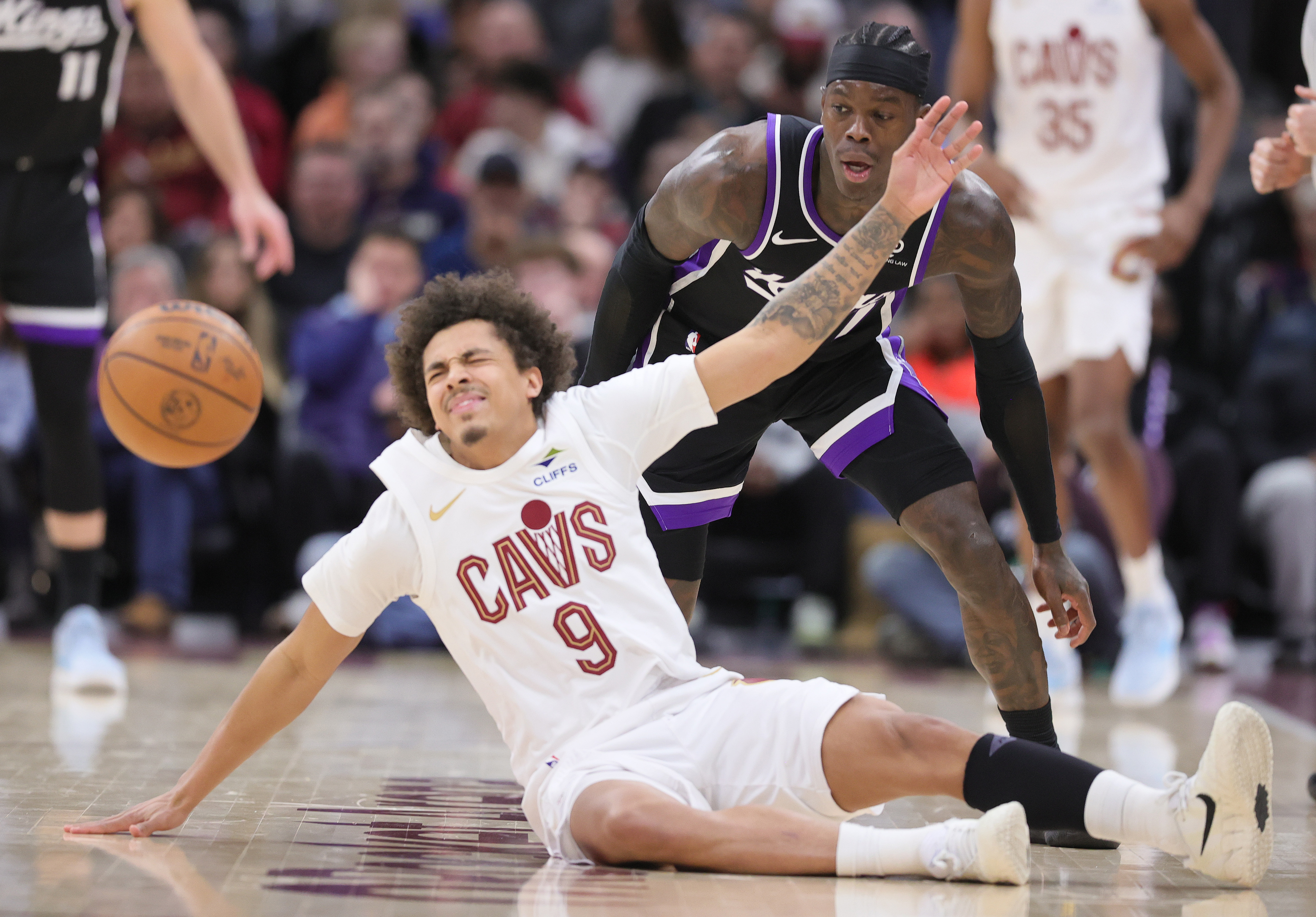 Cleveland Cavaliers guard Craig Porter Jr. loses control of the basketball on a foul by Sacramento Kings guard Dennis Schroder in the second half. 
