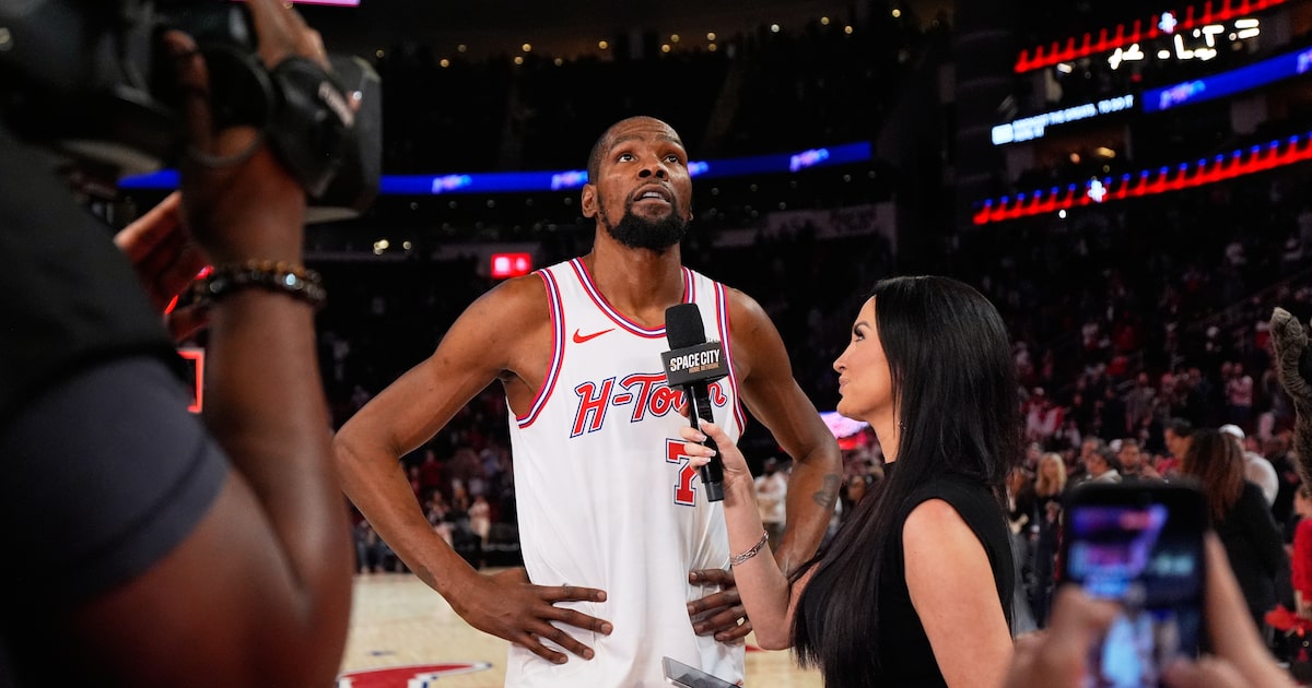 Kevin Durant passes ‘idol’ Dirk Nowitzki on NBA scoring list