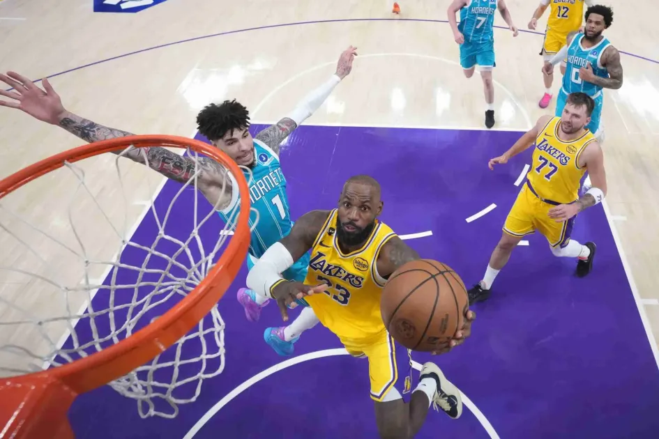 NBA: Charlotte Hornets at Los Angeles Lakers