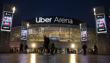 Franz Wagner returns, Magic rally to beat Grizzlies in Berlin