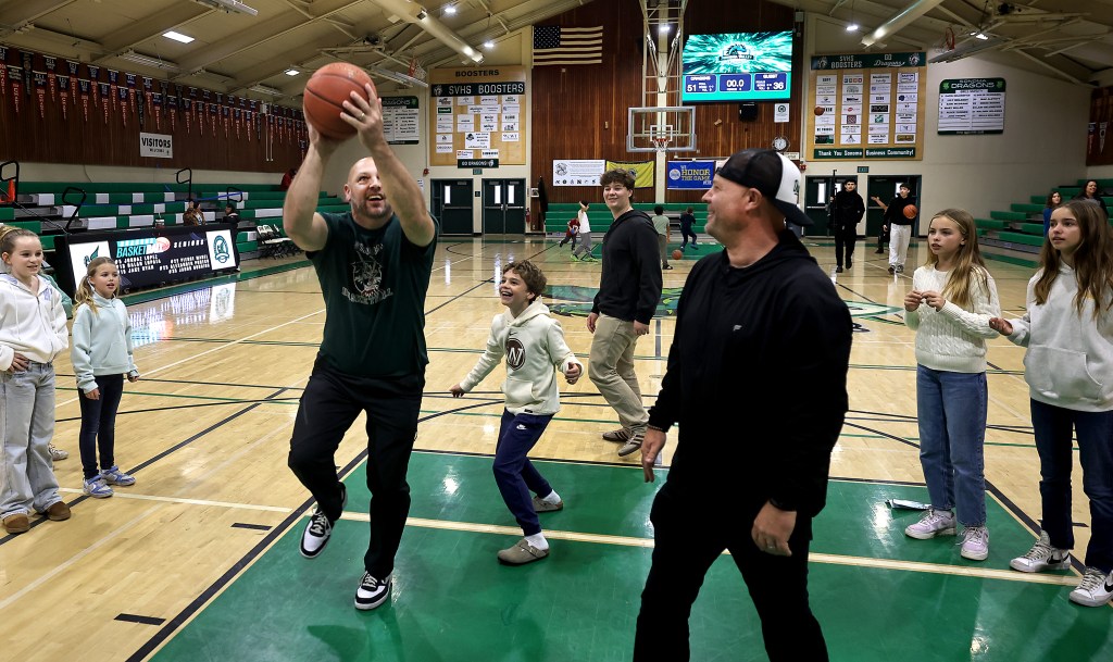 Sonoma Valley celebrates distinguished basketball squad – The Press Democrat