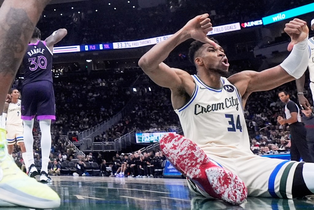 Giannis or reset, but enough of middle ground| Ira Winderman