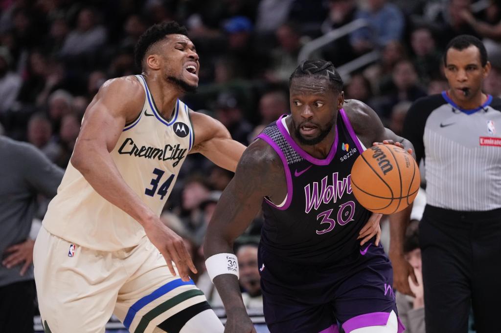 Wolves depth shines against Bucks