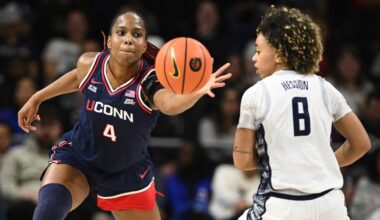 Sarah Strong leads UConn women in road rout of Georgetown