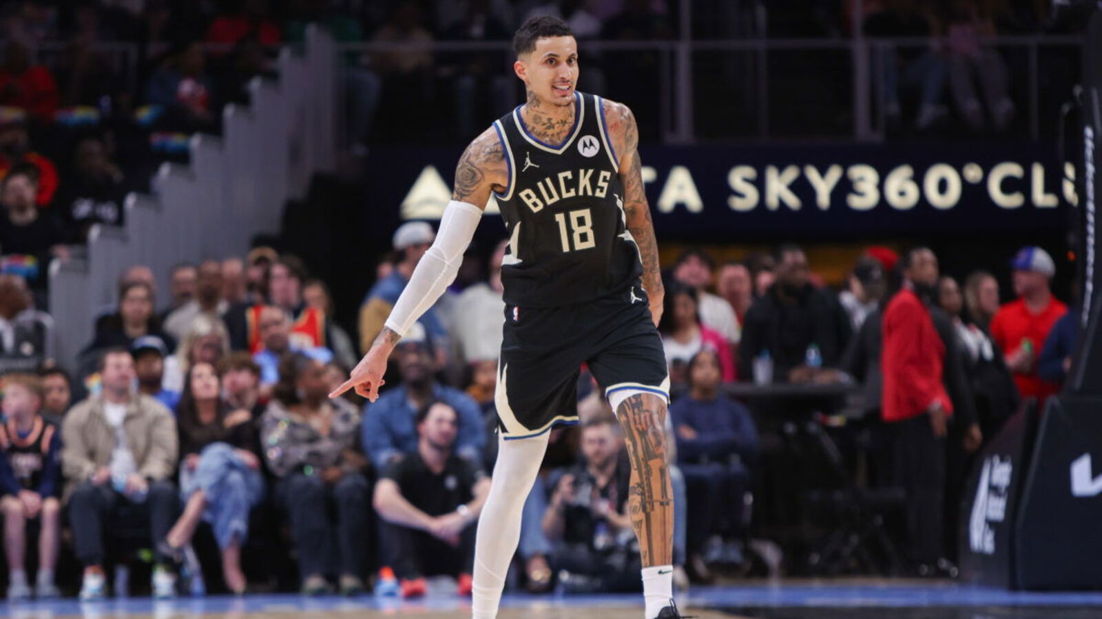 What Happened to Kyle Kuzma? Bucks Star Makes Injury Exit to Locker Room vs Sixers