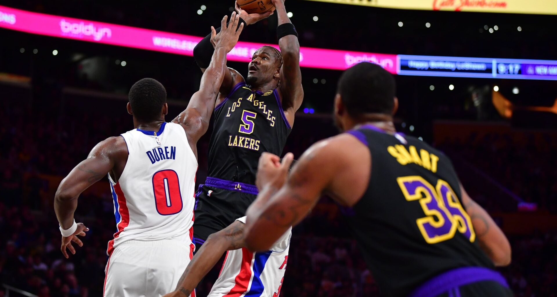 The Lakers Have A Quiet DeAndre Ayton Problem That’s Getting Louder