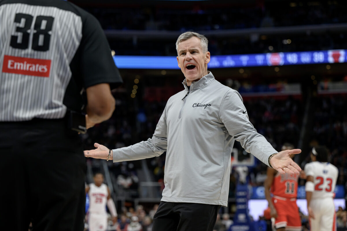 Jan 7, 2026; Detroit, Michigan, USA; Chicago Bulls head coach Billy Donovan argues with referee Michael Smith (38) during a timeout against the Detroit Pistons in the second quarter at Little Caesars Arena. Mandatory Credit: Lon Horwedel-Imagn Images
