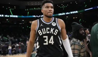 What Giannis Antetokounmpo’s injury means for Bucks’ trade plans, playoff outlook, future with Greek Freak image