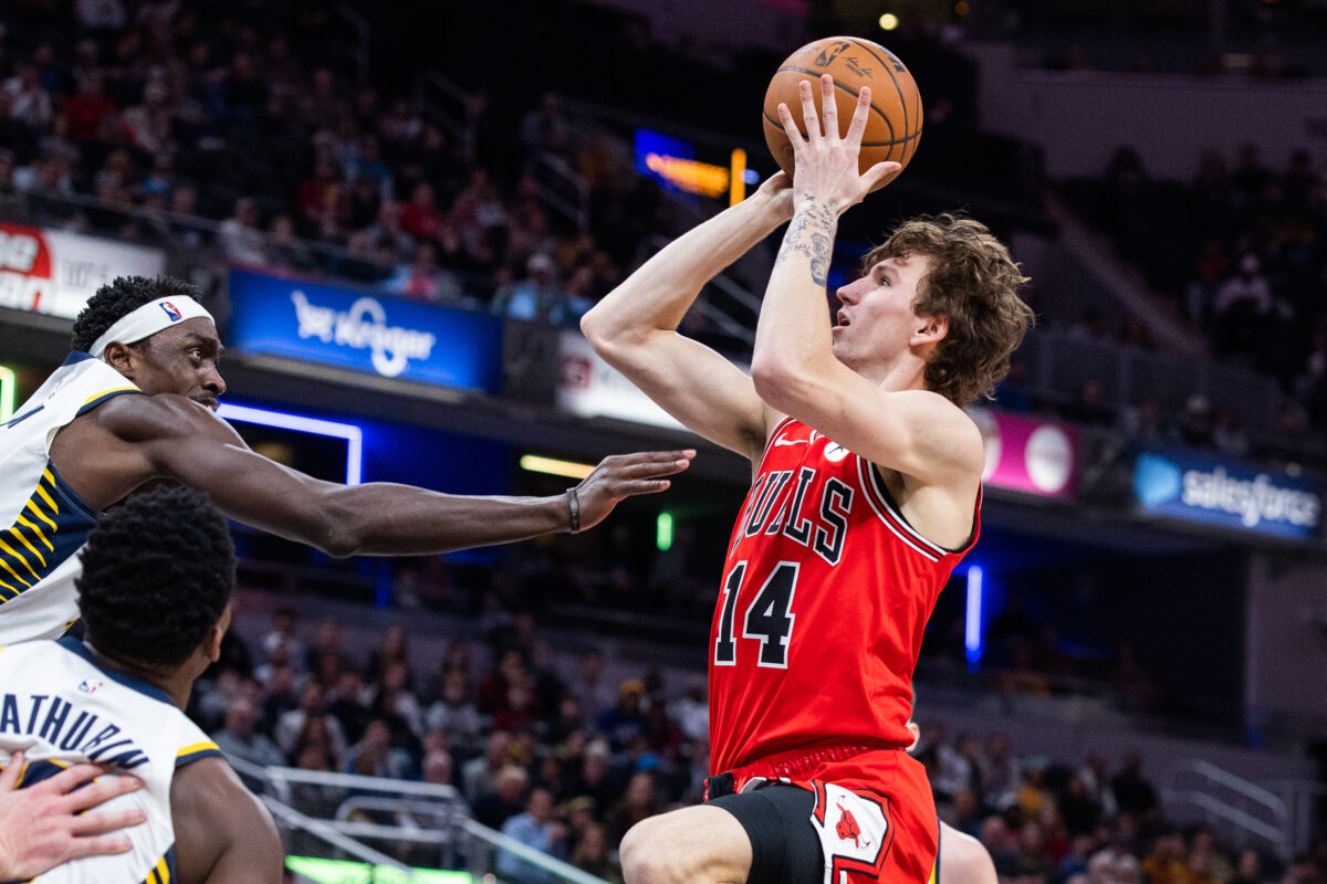 Jan 28, 2026; Indianapolis, Indiana, USA; Chicago Bulls forward Matas Buzelis (14) shoots the ball while Indiana Pacers forward Pascal Siakam (43) defends in the first half at Gainbridge Fieldhouse. 