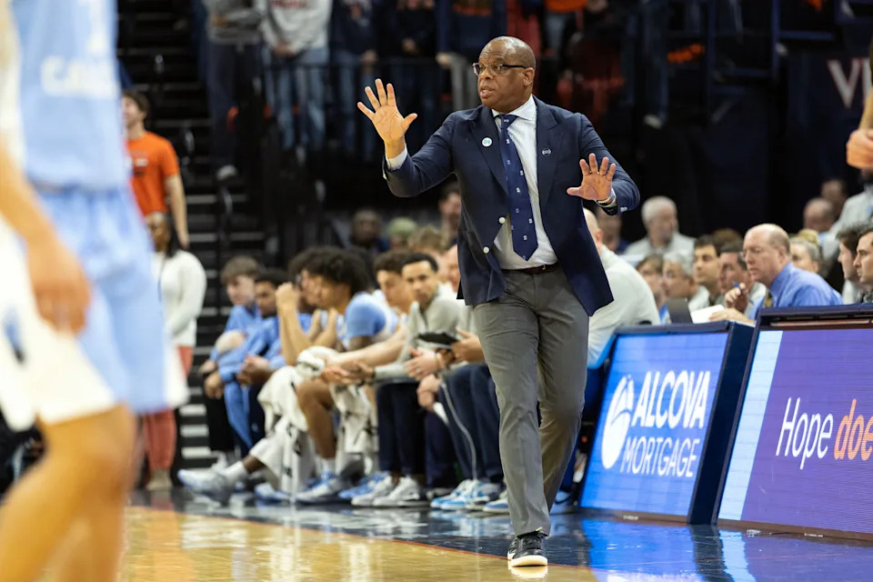 CHARLOTTESVILLE, VIRGINIA - JANUARY 24: Head coach Hubert Davis of the North Carolina Tar Heels reacts to a play in the first half of a game against Virginia Cavaliers at John Paul Jones Arena on January 24, 2026 in Charlottesville, Virginia. (Photo by Ryan M. Kelly/Getty Images)