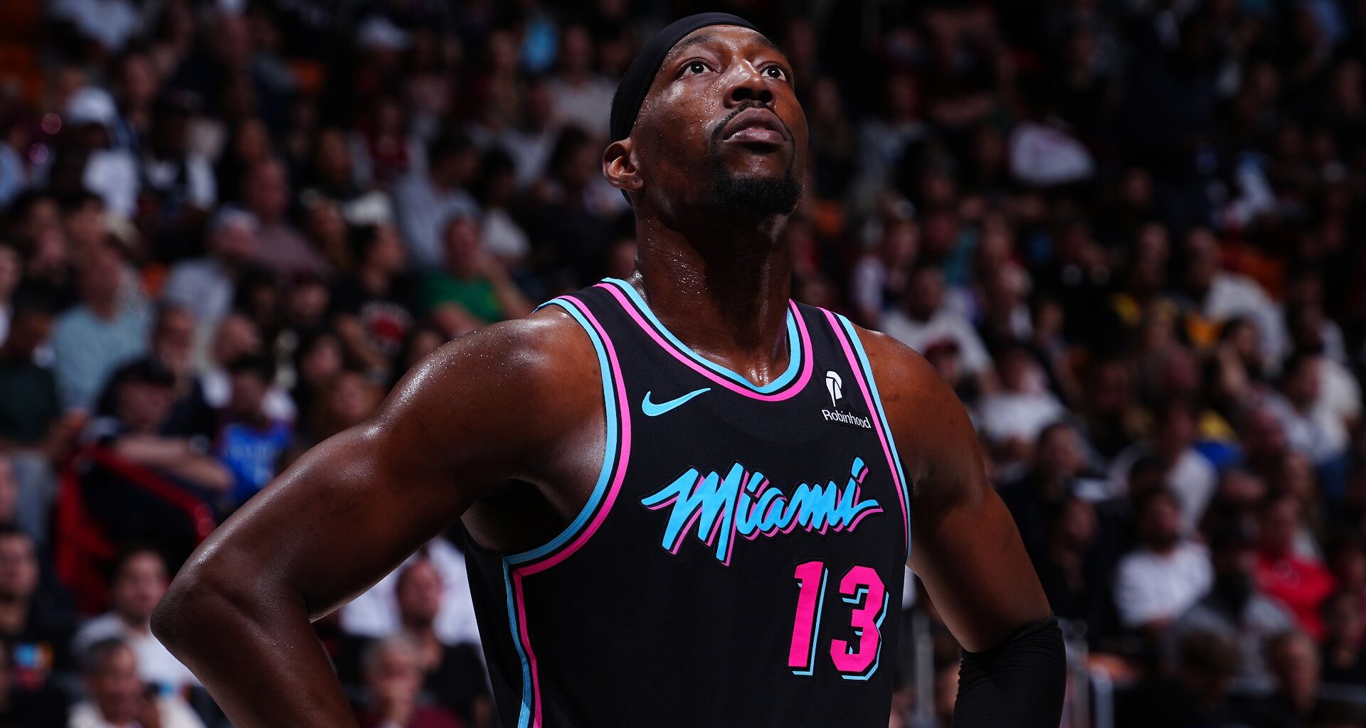 Lakers' Deandre Ayton named Bob Lanier Community Assist Award Winner for November