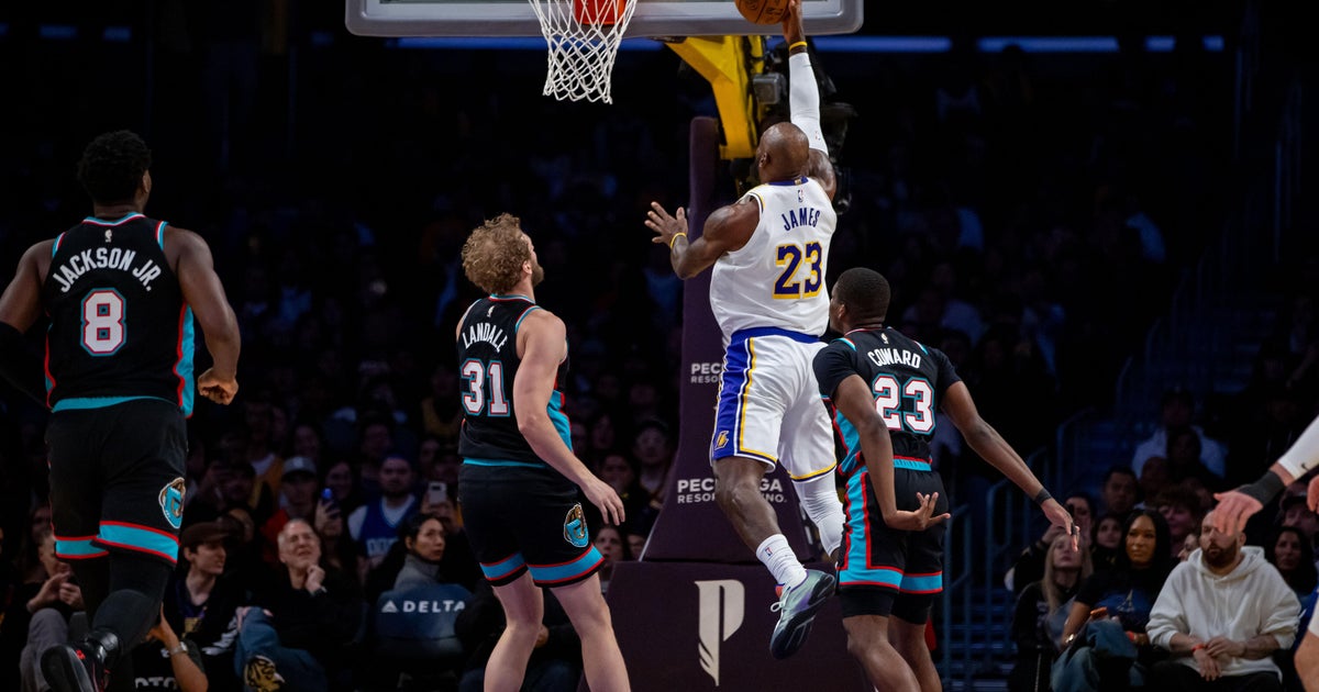 Doncic scores 36, LeBron has 26 and Lakers rally past Grizzlies, 120-114