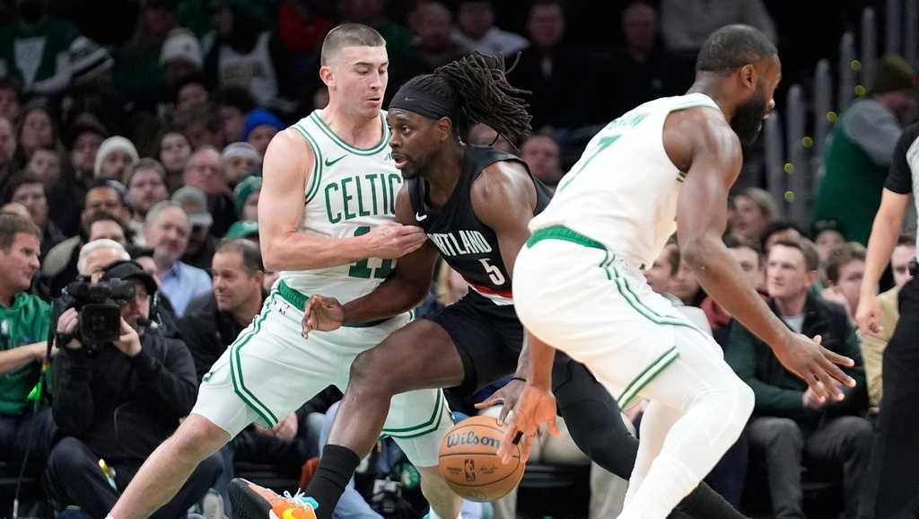 Blazers guard Jrue Holiday gets champion's welcome in return to Boston to face Celtics