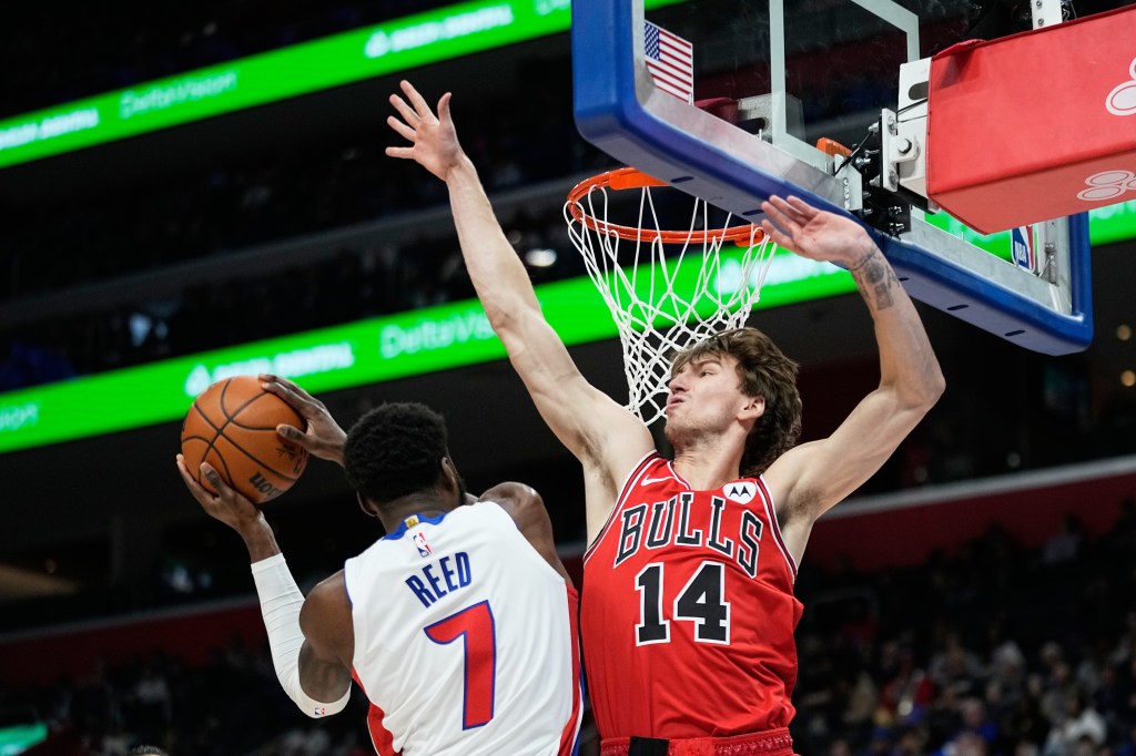 Chicago Bulls lose 108-93 to the Detroit Pistons on the road
