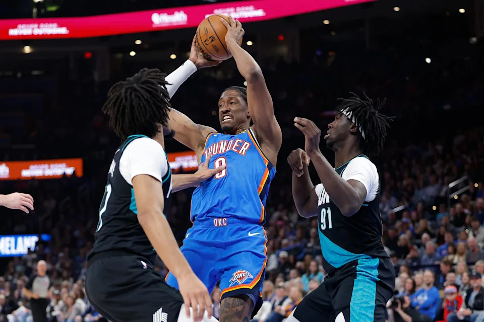 Dec 31, 2025; Oklahoma City, Oklahoma, USA; Oklahoma City Thunder guard Jalen Williams (8) passes during a play against the Portland Trial Blazers during the second half at Paycom Center. Mandatory Credit: Alonzo Adams-Imagn Images