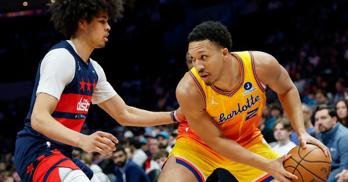 Hornets post 119-115 win over young Wizards, whose starting 5 had an average age of 20.64 years :: WRAL.com