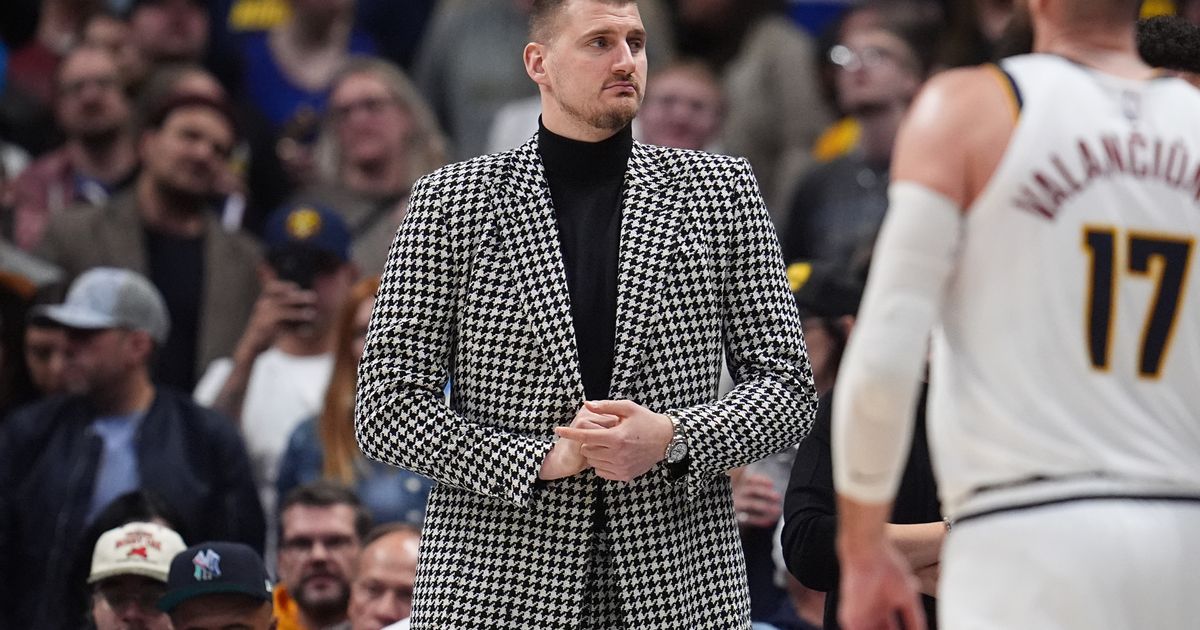 Nuggets' Nikola Jokic listed as questionable and could return from knee injury vs. Clippers :: WRAL.com