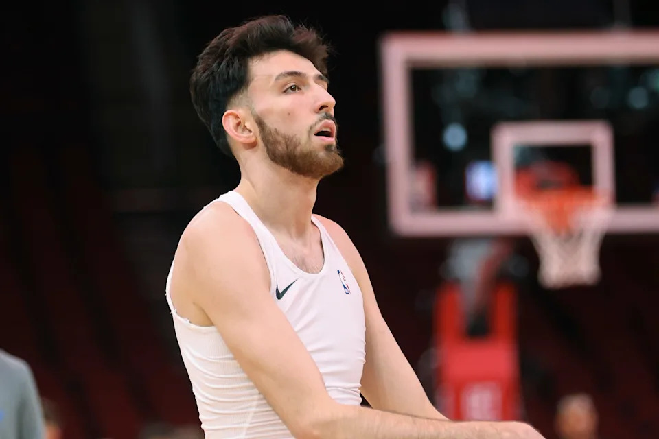 Jan 15, 2026; Houston, Texas, USA; Oklahoma City Thunder center Chet Holmgren (7) warms up before the game against the Houston Rockets at Toyota Center. Mandatory Credit: Troy Taormina-Imagn Images