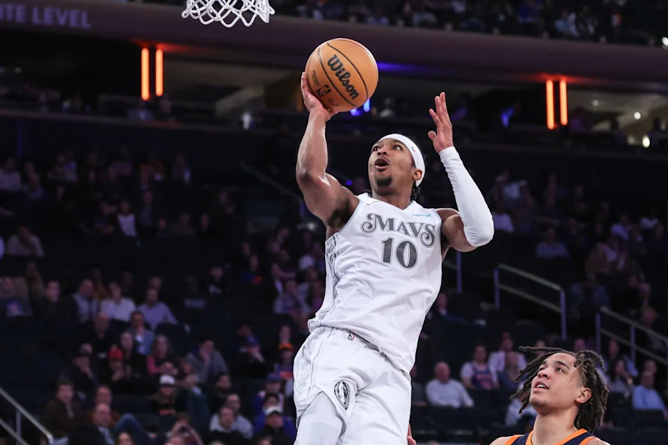 Dallas Mavericks guard Brandon Williams (10)© Wendell Cruz-Imagn Images