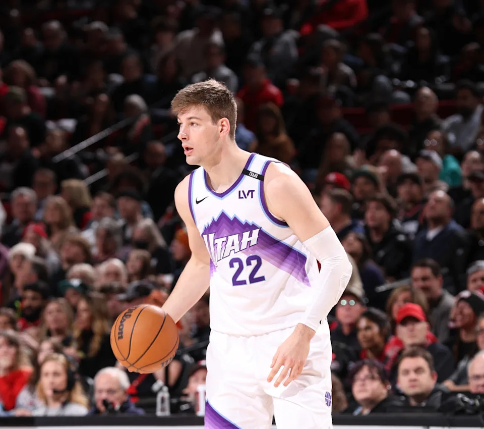 PORTLAND, OR – JANUARY 5: Kyle Filipowski #22 of the Utah Jazz looks to pass the ball during the game against the Portland Trail Blazers on January 5, 2026 at the Moda Center Arena in Portland, Oregon. NOTE TO USER: User expressly acknowledges and agrees that, by downloading and or using this photograph, user is consenting to the terms and conditions of the Getty Images License Agreement. Mandatory Copyright Notice: Copyright 2026 NBAE (Photo by Jaden Coleman/NBAE via Getty Images)