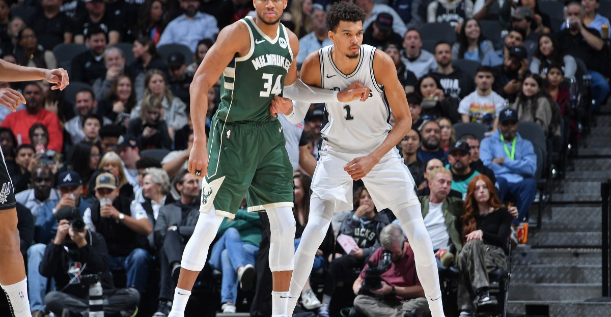 It’s time for Basketball: San Antonio Spurs vs Milwaukee Bucks
