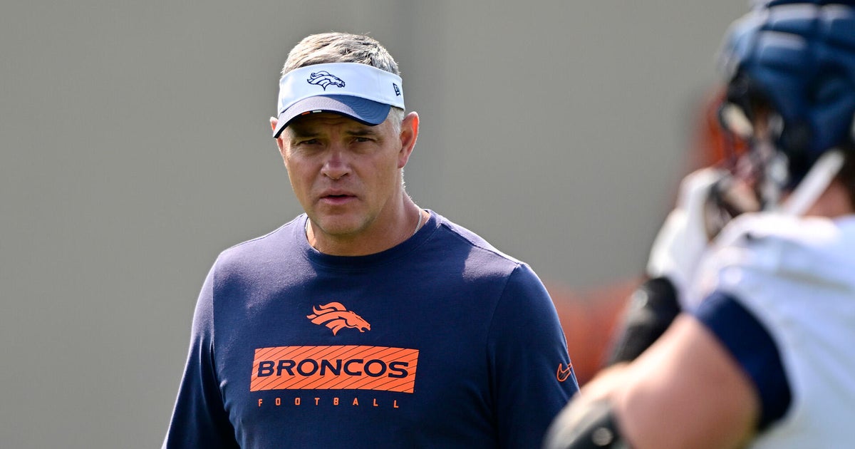Denver Broncos fire offensive coordinator Joe Lombardi, plus 2 other assistant coaches