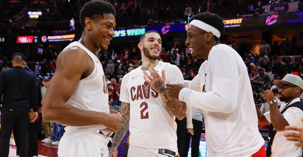 Cavs reportedly aren’t planning on a ‘drastic shake-up’ at NBA trade deadline